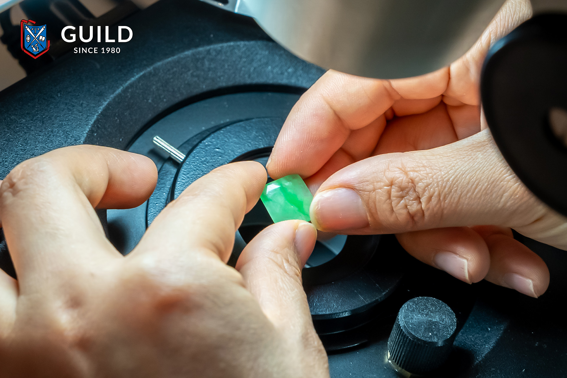 Feicui (Jadeite) Identification and Grading