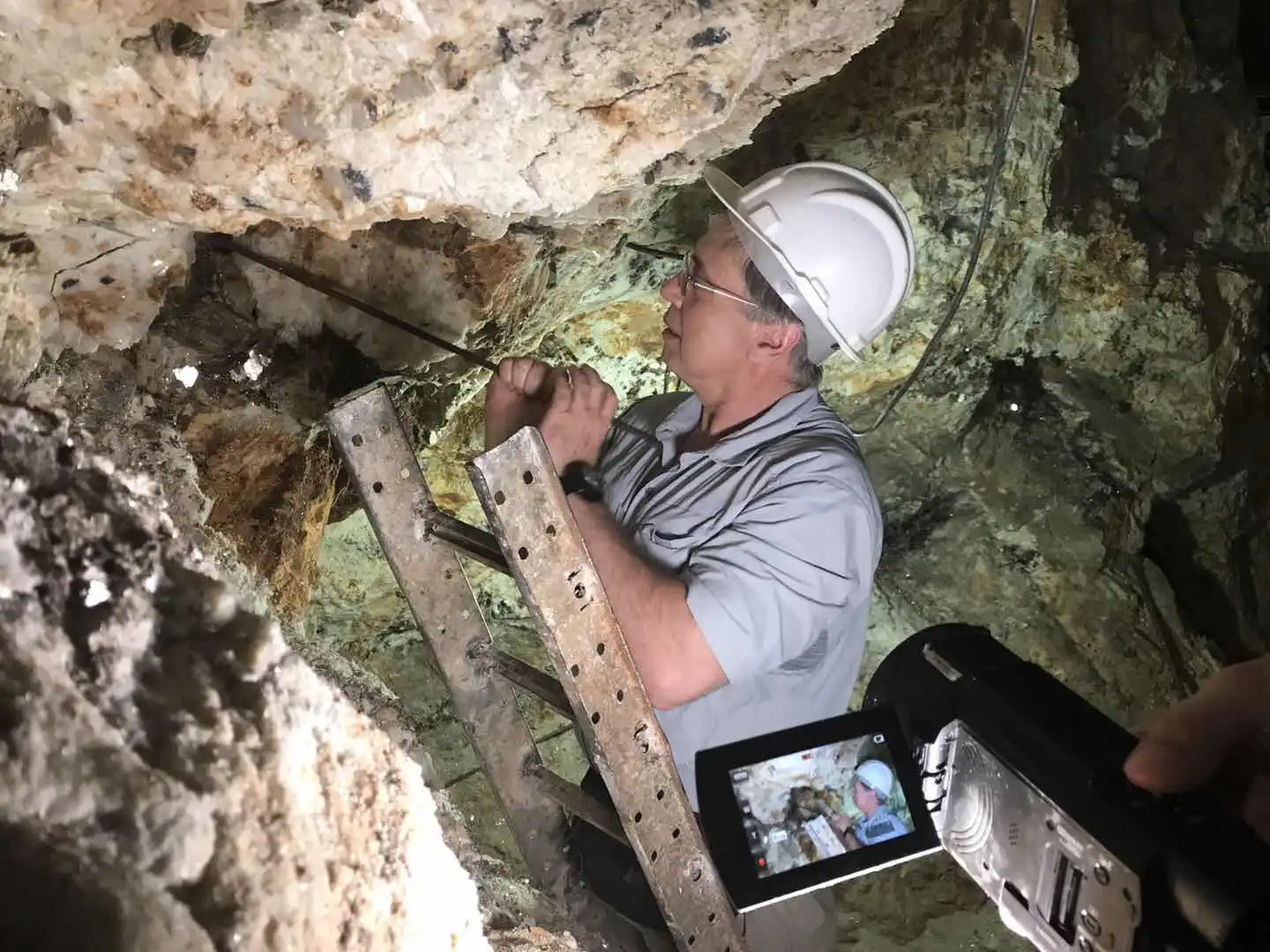Andy Mining in Brazil